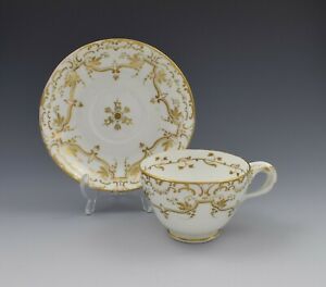 【貨物輸送無料】御厨子所備品・食器・膳立て物の具・瀬戸もの コールポートポーセリンティーカップソーサー絡み裂き柄行動様式アンティークCoalport Porcelain Teacup \u0026amp; Saucer Entwined Split Handle Pattern 4 769 Antique