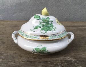 【送料無料】キッチン用品・食器・調理器具・陶器 レモンフィニアルと美しいヘレン中国ブーケグリーンミニチューリーンBeautiful Herend Chinese Bouquet Green Mini Tureen with Lemon Finial|hokushin