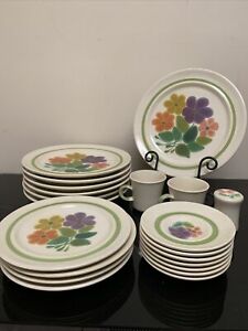 【送料無料】キッチン用品・食器・調理器具・陶器　フランシスカン土器花ディナーウェアディナー、サラダ、カップ、ソーサー、塩Franciscan Earthenware Floral 21 PC. Dinnerware Dinner, Salad, cup, saucer, salt