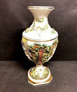 送料無料 キッチン用品 食器 調理器具 陶器 ヴィンテージイタリアゴールドアクセントケルブ フラワーツリー花瓶非常にvintage R Capodimonte Italy Gold Accent Cherubs Flower Trees 13 Vase Very N Islandfavours Com