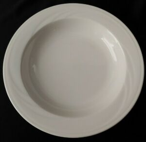 【送料無料】キッチン用品・食器・調理器具・陶器　シラキュースカスケードスープボウルレストランウェアVTG SYRACUSE CASCADE SOUP BOWL(S) 9 1/8 RESTAURANT WARE