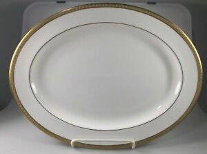 【送料無料】キッチン用品・食器・調理器具・陶器　ロイヤル・ドルトン・ロイヤルゴールドオーバル・サービングプラッターミントROYAL DOULTON ROYAL GOLD H4980 OVAL SERVING PLATTER 16 1/2- MINT 26,626円
