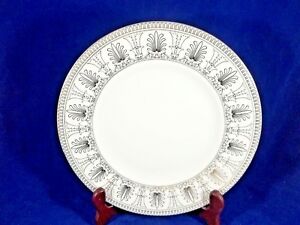 【送料無料】キッチン用品・食器・調理器具・陶器　ウェドウッドホワイトドルフィンズプラチナアクセントサラダプレートWedgwood WHITE DOLPHINS (PLATINUM) Accent Salad Plate 8 7/8