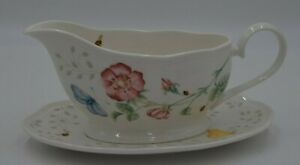 【送料無料】キッチン用品・食器・調理器具・陶器　レノックスバタフライメドウ中国グレービーボートとプレートLenox Butterfly Meadow China Gravy Boat and Under Plate 3416296