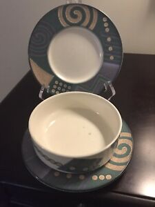 【送料無料】キッチン用品・食器・調理器具・陶器　ミカサ・インタリオ・ボウルと枚のパンとバターのプレートMIKASA　INTAGLIO BOWL AND TWO BREAD AND BUTTER PLATES