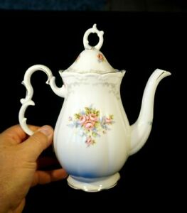 【送料無料】キッチン用品・食器・調理器具・陶器　美しいロイヤルアルバート静けさコーヒーポットBeautiful Royal Albert Tranquility Coffee Pot