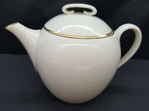 【送料無料】キッチン用品・食器・調理器具・陶器　レノックスオリンピアゴールドティーポットLENOX OLYMPIA GOLD Teapot