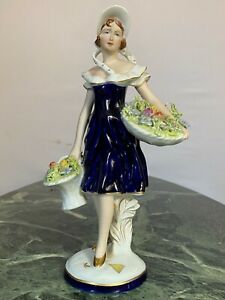 【送料無料】キッチン用品・食器・調理器具・陶器　ロイヤルダックスフィギュア花のバスケットを持つ女の子Royal Dux figurine 186 Girl with a basket of flowers 30,537円