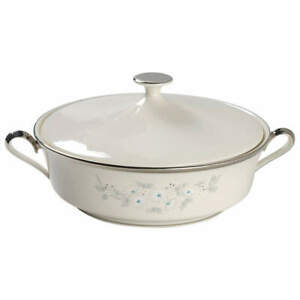 【送料無料】キッチン用品・食器・調理器具・陶器　レノックスウィンドソングラウンドカバー野菜ボウルLenox WINDSONG Round Covered Vegetable Bowl 313467