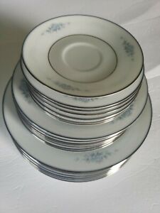 【貨物輸送無料】勝手もと設備・食器・膳立て手道具・瀬戸もの ノリトチャドボーンロットディナーサラダパンプレートフィリピンNoritake CHADBOURNE Lot of 7 Dinner/Salad/Bread Plates 3990 Philippines + 1