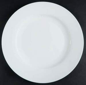 【送料無料】キッチン用品・食器・調理器具・陶器　ミカサルツェルンホワイトディナープレートMikasa LUCERNE WHITE Dinner Plate 10033770
