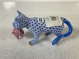 【送料無料】キッチン用品・食器・調理器具・陶器　ヘレン母体愛フィギュアサファイアフィッシュネット猫ラズベリー子猫Herend Motherly Love Figurine Sapphire Fishnet Cat Raspberry Kitten 5551