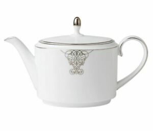 【送料無料】キッチン用品・食器・調理器具・陶器　ウェジウッドベラワンインペリアルスクロールティーポットタグ付き新しいWedgwood Vera Wang Imperial Scroll Teapot 1.4 Pts # 50109505608 New with Tag｜hokushin