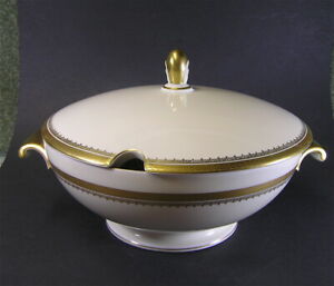 【貨物輸送無料】御厨子所装具・食器・膳だて物の具・瀬戸もの ヴィンテージローゼンタール中国カバースープチューリーン、金のかざり付けるVintage Rosenthal China Covered Soup Tureen, Gold Decoration AIDA