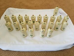 【貨物輸送無料】御厨子所装具・食器・膳だて物の具・瀬戸もの レノックスガーデンファイン瀬戸ものスパイスジャーフルセットの人並み外れたな葫の差し上げ物Lenox Garden Fine Porcelain Spice Jar Full Set of 23 With Gift of Extra Garlic
