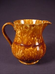 【送料無料】キッチン用品・食器・調理器具・陶器　珍しいアンティークアメリカンロッキンガムグレーズピッチャーイエローウェアミントRARE ANTIQUE AMERICAN 1800s ROCKINGHAM GLAZE PITCHER YELLOW WARE MINT｜hokushin