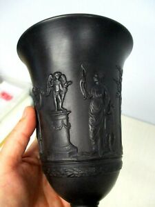 【送料無料】キッチン用品・食器・調理器具・陶器珍しいヴィンテージウェドグウッドグレシアンブラック玄武岩ジャスパーウェアフット花瓶?RAREVINTAGEWEDGWOODGRECIANBLACKBASALTJASPERWAREFOOTEDVASE#65~71/4