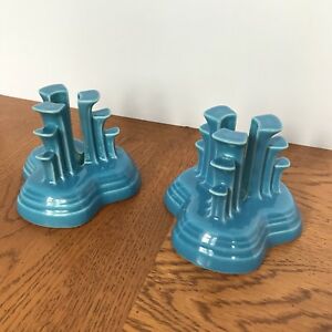 【貨物輸送無料】勝手もと装置・食器・膳立て物の具・瀬戸もの 人並み外れたにレアピーコックフィエスタウェアピラミッドキャンドルホルダーの書き割りNIB Set of EXTREMELY RARE Peacock Fiestaware Pyramid Candle Holders