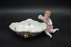 【貨物輸送無料】勝手もと装置・食器・膳立て手道具・瀬戸もの カールティームドレスデンドイツ手ペンキ塗り花のケルブフィギュラル手ぬるい肉一皿分の料理Carl Thieme Dresden German Hand Painted Floral Cherub 9 Figural Sweet Meat Dish