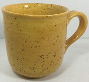 【送料無料】キッチン用品・食器・調理器具・陶器　ゴールドラージコーヒーカップマグカップ高速送料のニュアンスPfaltzgraff Nuance Of Gold Large Coffee Cup Mug Fast Free Shipping!