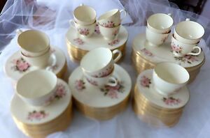 【送料無料】キッチン用品・食器・調理器具・陶器　ロイヤルベールボーン中国メイドインイングランドディナーウェアセットRoyal Vale Bone China Made in England Dinnerware set｜hokushin