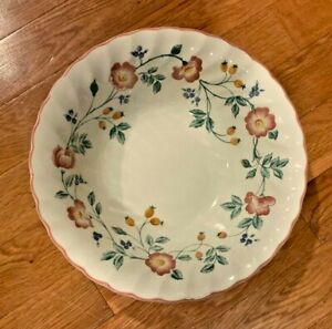 【送料無料】キッチン用品・食器・調理器具・陶器 チャーチルチャイナブライアローズイギリス製ラウンド野菜ボウルChurchill China Briar Rose 9 Round Vegetable Bowl Made In England|hokushin