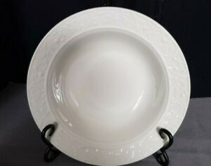 【送料無料】キッチン用品・食器・調理器具・陶器　セラータングルウッドラージリムスープボウルまたは野菜ボウルThe Cellar TANGLEWOOD Large Rimmed Soup Bowl 9　or Vegetable Bowl