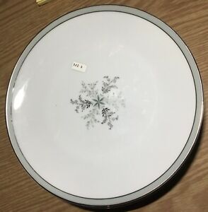 【送料無料】キッチン用品・食器・調理器具・陶器　個ルシールランチョンプレートインチFour (4) Noritake LUCILLE Luncheon Plates 9