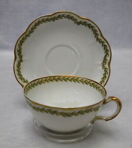 【送料無料】キッチン用品・食器・調理器具・陶器　ハビランドチャイナリモージュクリスマスホリーリースベリーカップソーサーセットHAVILAND china Limoges 751a CHRISTMAS HOLLY WREATH BERRY Cup & Saucer Set 1-3/4
