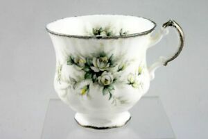 【貨物輸送無料】御厨子所備品・食器・膳立て物の具・瀬戸もの パラゴン初恋紅茶優勝杯Paragon - First Love - Teacup - 131969Y