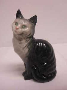 【送料無料】キッチン用品・食器・調理器具・陶器　ヴィンテージベズウィック黒ホワイトシッティング猫フィギュア優れた状態VINTAGE 6 BESWICK #1030 BLACK & WHITE SITTING CAT FIGURINE EXCELLENT CONDITION画像