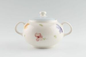 【送料無料】キッチン用品・食器・調理器具・陶器 ロイヤルスタッフォード水色シュガーボウル蓋付きお茶Royal Stafford - Water Colour - Sugar Bowl - Lidded (Tea) - 156775G