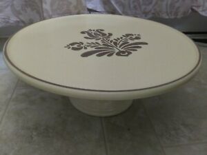 【送料無料】キッチン用品・食器・調理器具・陶器 プファルツグラフ村はケーキプレートを扱いましたメイド・イン・アメリカPfaltzgraff Village Handled Cake Plate #529, Made In USA