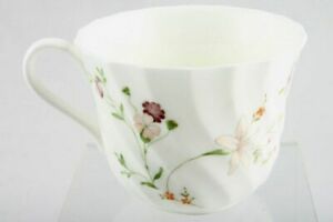 【送料無料】キッチン用品・食器・調理器具・陶器 ウェッグウッドカンピオンティーカップWedgwood - Campion - Teacup - 60677Y