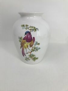 【送料無料】キッチン用品・食器・調理器具・陶器　イギリスで作られたエキゾチックな鳥とヴィンテージスポデ英国の骨中国の花瓶Vintage Spode English bone china vase with exotic birds Made in England