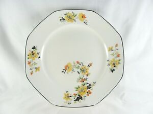 【送料無料】キッチン用品・食器・調理器具・陶器 ホーマーラフリン中世ローズランチョンプレート黒のトリムHomer Laughlin Medieval Rose Luncheon Plate, 9, black trim, W127-30, vtg|hokushin