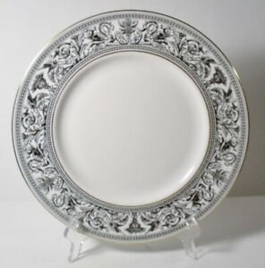 【送料無料】キッチン用品・食器・調理器具・陶器　ウェジウッドフロレンタインブラックドラゴンズゴールドトリムディナープレートWedgwood W4312 FLORENTINE BLACK DRAGONS Gold Trim 10-3/4 Dinner Plate(s)