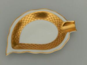 【送料無料】キッチン用品・食器・調理器具・陶器　ビスタアレグレモッタハデポルトガル装身具皿Vista Alegre Mottahadeh Portugal Trinket Dish