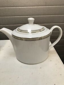 【送料無料】キッチン用品・食器・調理器具・陶器　ロイヤルウスターモンドリアンラージティーポットROYAL WORCESTER MONDRIAN LARGE TEAPOT｜hokushin
