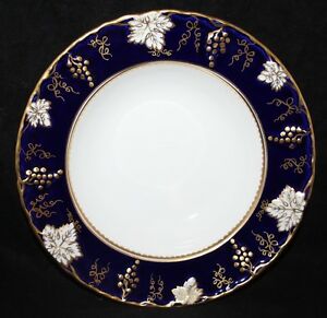 【貨物輸送無料】勝手もと装置・食器・膳立て物の具・瀬戸もの ロイヤルクラウンダービーヴァインコバルトスープボウル位Royal Crown Derby - Vine Cobalt / A810 - 8 1/2 Soup Bowl - XLIII/1980 - 2nd