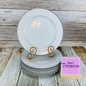 【送料無料】キッチン用品・食器・調理器具・陶器　クラウンビクトリアチャイナラブレースフラワーズホワイトレースプラチナディナープレートセットCrown Victoria China LOVELACE Flowers White Lace Platinum Dinner Plates Set
