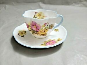 【送料無料】キッチン用品・食器・調理器具・陶器　ヴィンテージシェリーボーン中国ベゴニアティーカップソーサーイングランドVintage Shelley Bone China Begonia Tea Cup Saucer England