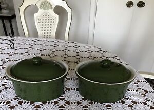 【送料無料】キッチン用品・食器・調理器具・陶器　ホールグリーンベーキングキャセロールディッシュベントリッドアメリカ2-VTG HALL-Green Baking Casserole Dishes w/Vented Lids #93 USA -8” x 6”