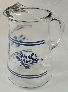 【送料無料】キッチン用品・食器・調理器具・陶器　ヨークタウンオンスアイスリップグラスピッチャー優れた使用条件Pfaltzgraff Yorktowne 72 Ounce Ice Lip Glass Pitcher Excellent Used Condition