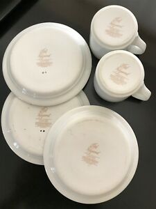 【送料無料】キッチン用品・食器・調理器具・陶器　ダンスクビセルップホワイトカップとソーサーDansk Bisserup White cups and saucers