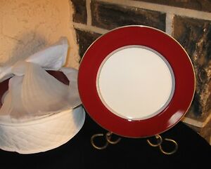 【送料無料】キッチン用品・食器・調理器具・陶器　ミカサ・グランドールレッド美しいディナープレートのロットMikasa GRANDEUR RED LAD07 lot of 6 Beautiful Dinner Plates 10 5/8 across