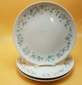 【送料無料】キッチン用品・食器・調理器具・陶器　カルロスモンテスマルディグラセットディナープレートインチによってカリベカジュアルCaribe Casual by Carlos Montez Mardi Gras Set of 3 Dinner Plates 10 inches