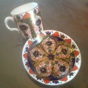【送料無料】キッチン用品・食器・調理器具・陶器　ロイヤルクラウンダービーカップとソーサーRoyal Crown Derby Cup And Saucer