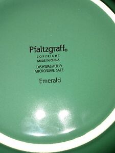 【送料無料】キッチン用品・食器・調理器具・陶器　エメラルドグリーンサラダデザートプレートのロットPfaltzgraff Emerald Green Salad Dessert Plates / lot of 4