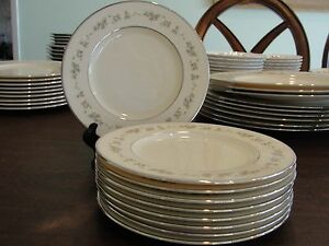 【送料無料】キッチン用品・食器・調理器具・陶器　レノックスブルックデールパンプレートLENOX BROOKDALE 9 BREAD PLATES 6 3/8